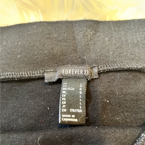 High waisted mini skirt - Picture 2 of 2